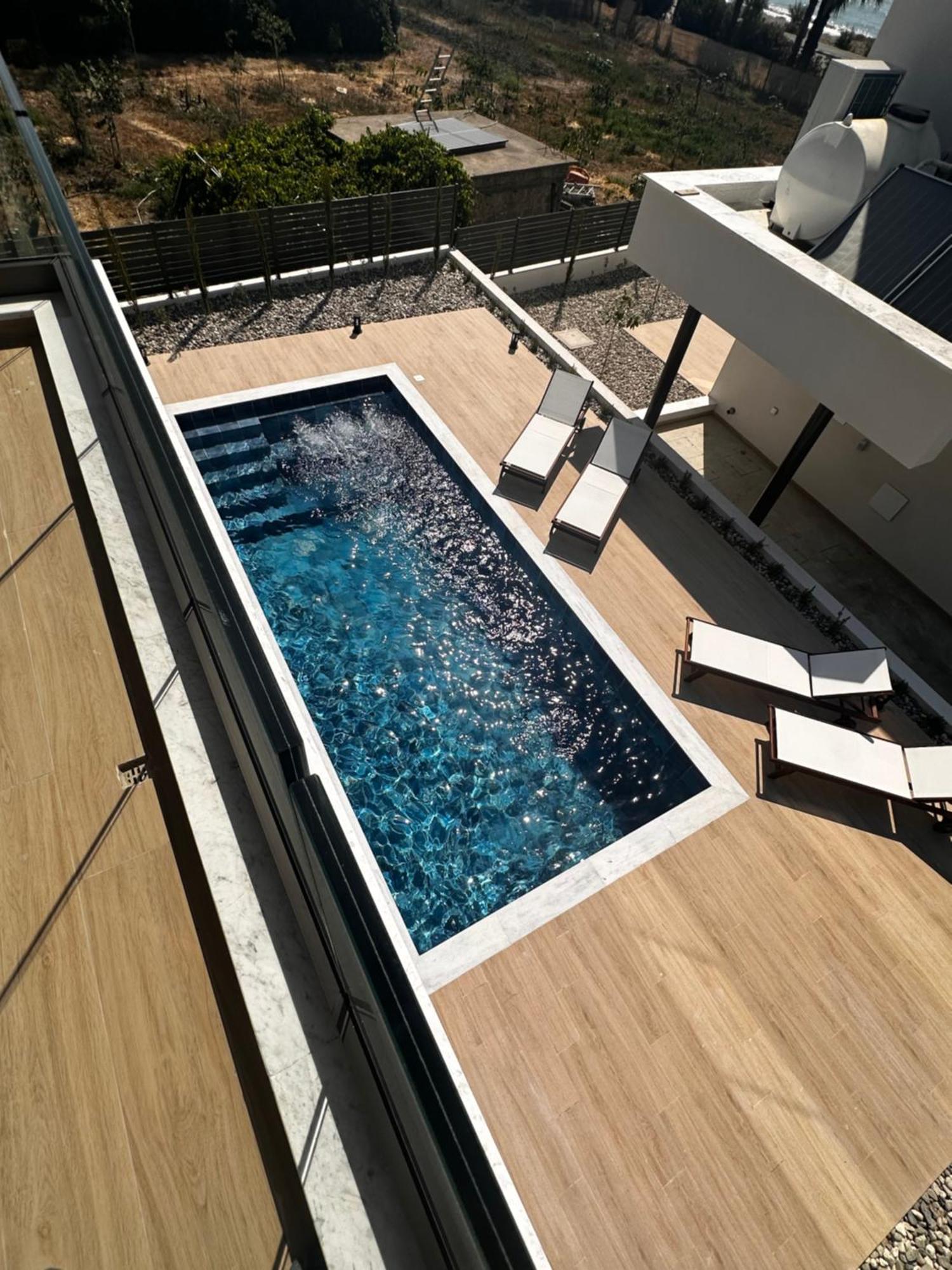 Santa Barbara Seafront W Jacuzzi Pool *