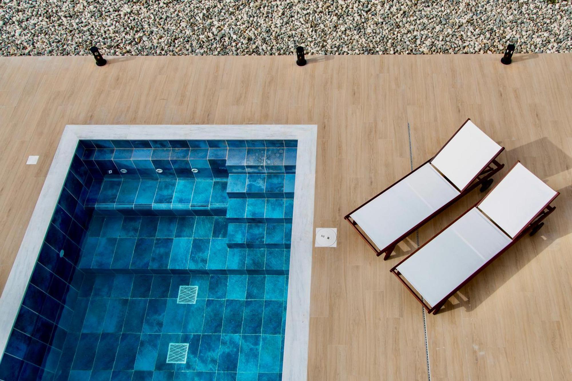 Santa Barbara Seafront W Jacuzzi Pool Villa Paphos