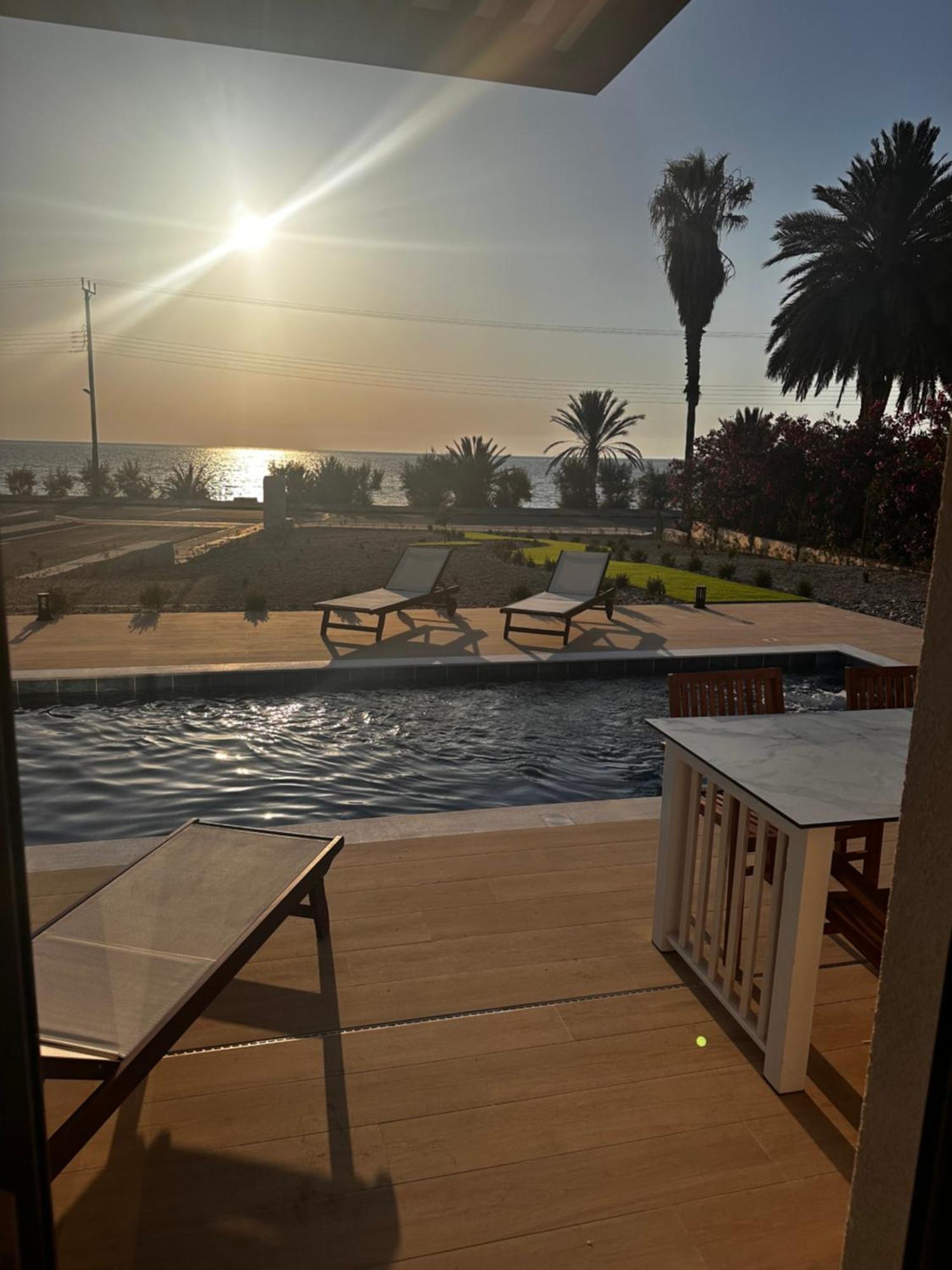 Santa Barbara Seafront W Jacuzzi Pool Paphos